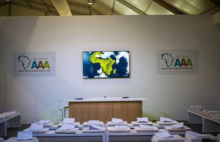 Location Table Desk Plateau TV