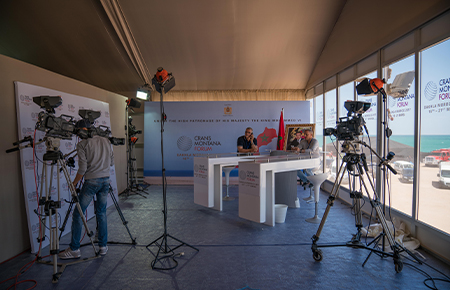 Location Table Desk Plateau TV en U